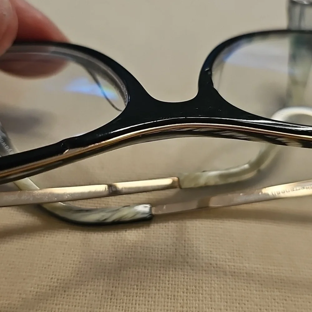Stylish Black and Gold Women's Glasses‎ By Jisco.